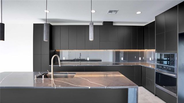 4113 Midlands St, Corpus Christi, TX 78414