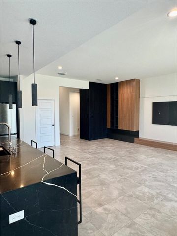 4113 Midlands St, Corpus Christi, TX 78414