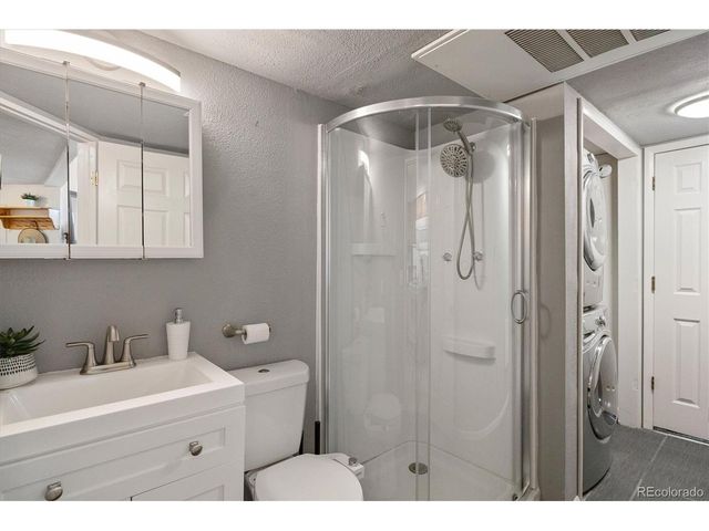 1820 Newland Ct 204, Lakewood, CO 80214