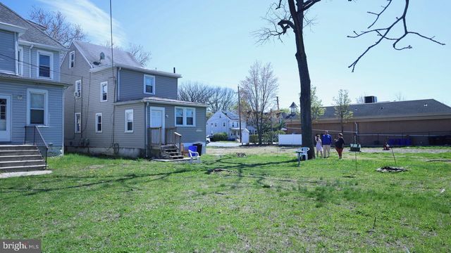 671 N BROAD ST, Woodbury, NJ 08096