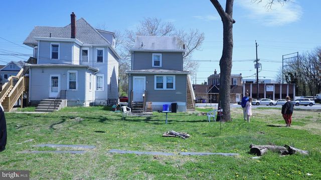 671 N BROAD ST, Woodbury, NJ 08096
