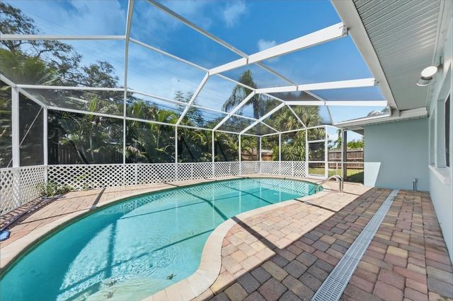 1128 20TH STREET SW, Largo, FL 33770