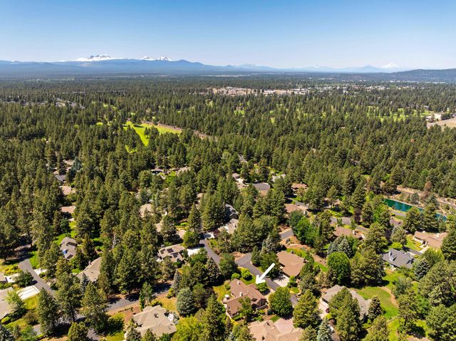 20465 Powder Mountain Court, Bend, OR 97702