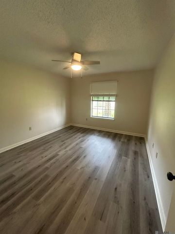 5212 Carnifix Ct, Baton Rouge, LA 70817