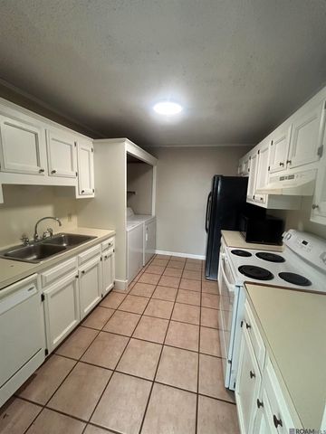 5212 Carnifix Ct, Baton Rouge, LA 70817