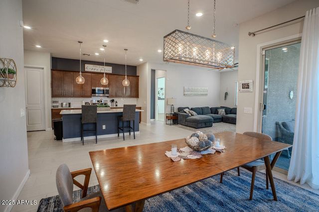 16979 W ALAMEDA Road, Surprise, AZ 85387