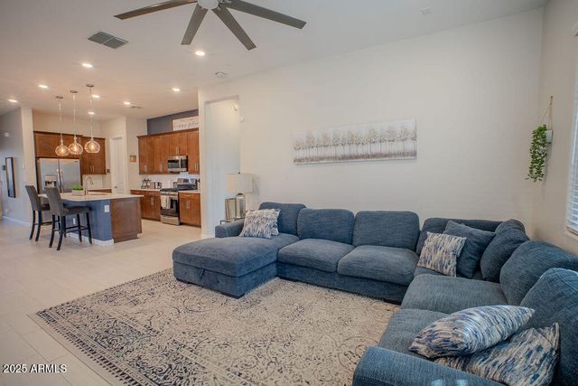 16979 W ALAMEDA Road, Surprise, AZ 85387