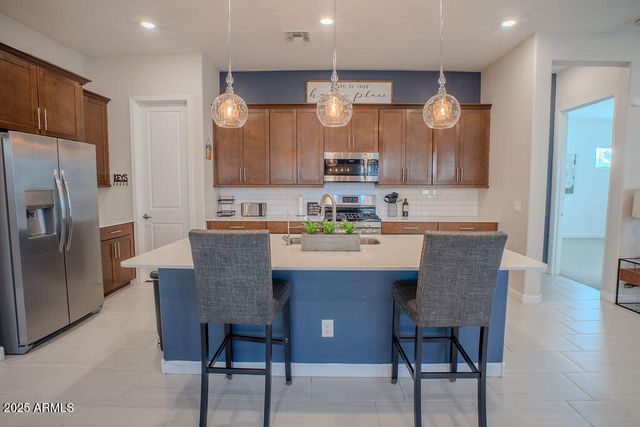 16979 W ALAMEDA Road, Surprise, AZ 85387