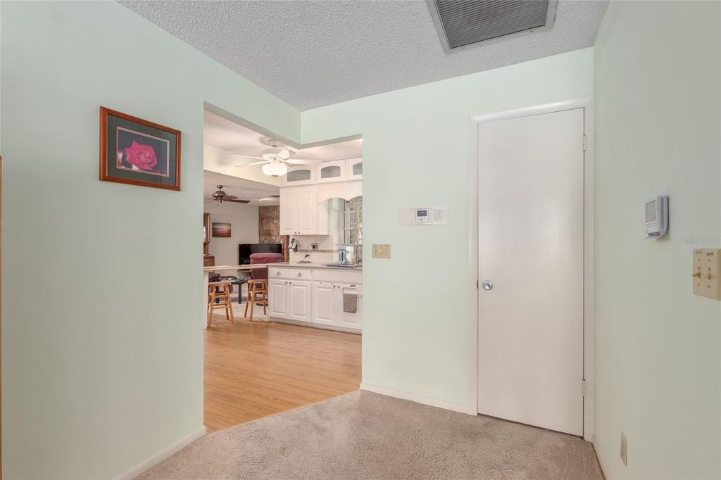 Image 20 of property listing at 8707 SW 88TH COURT ROAD K, Ocala, FL 34481