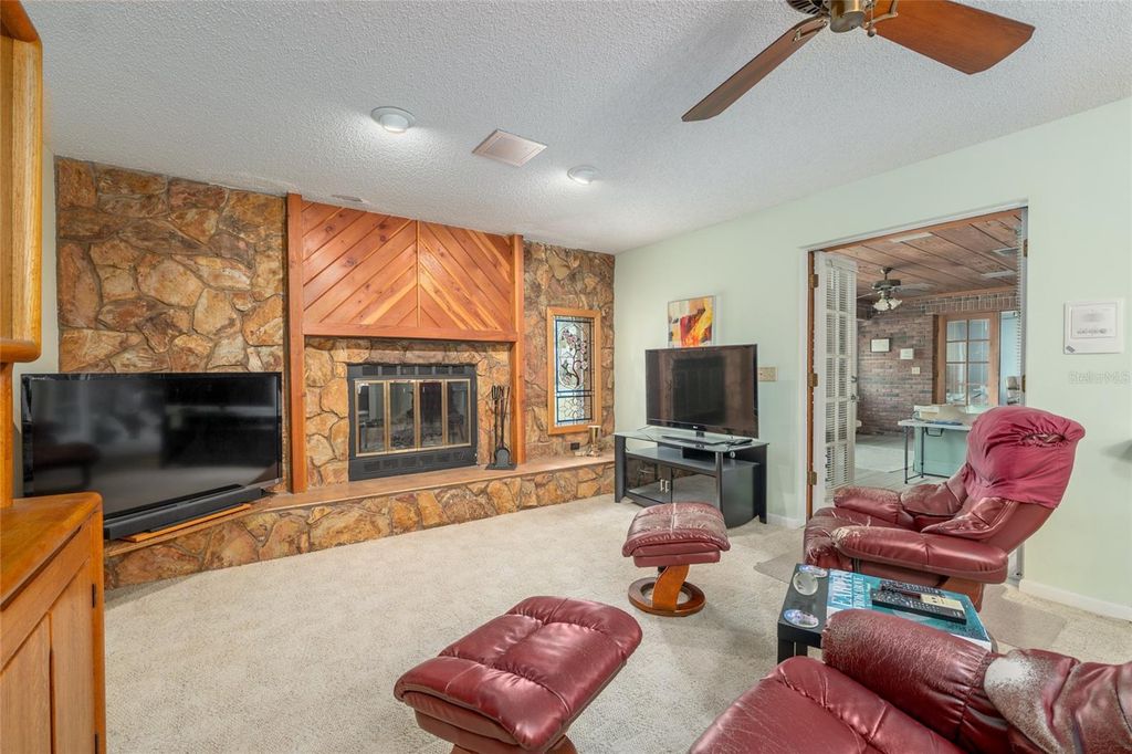 Image 32 of property listing at 8707 SW 88TH COURT ROAD K, Ocala, FL 34481