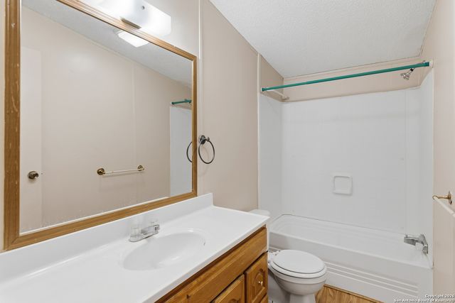 560 Canal, New Braunfels, TX 78130