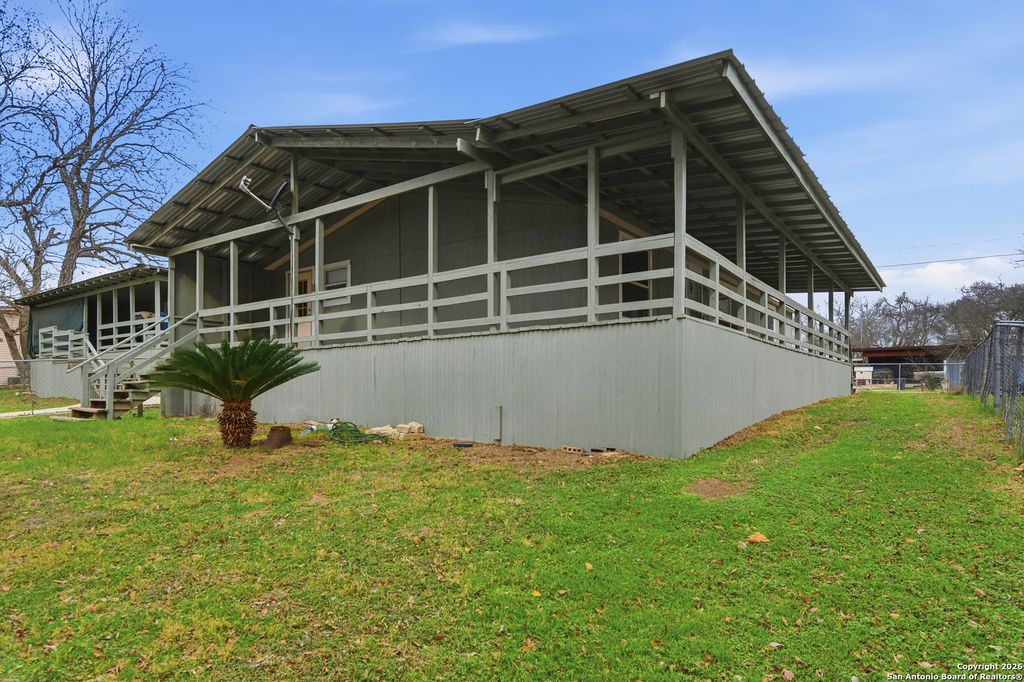 560 Canal, New Braunfels, TX 78130