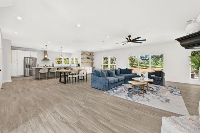 1904 Lakeway BLVD, Lakeway, TX 78734
