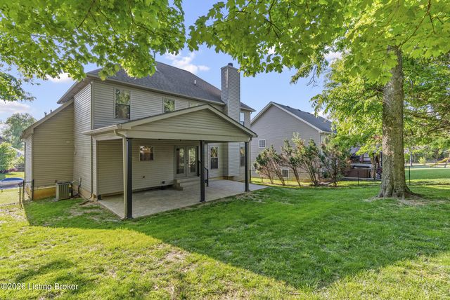 5000 Flora Springs Cir, Louisville, KY 40299