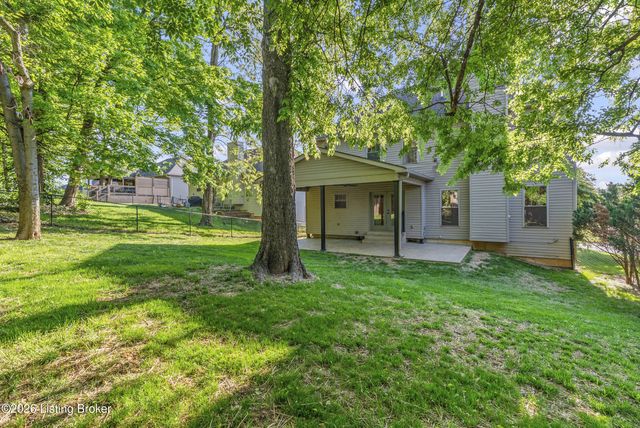 5000 Flora Springs Cir, Louisville, KY 40299