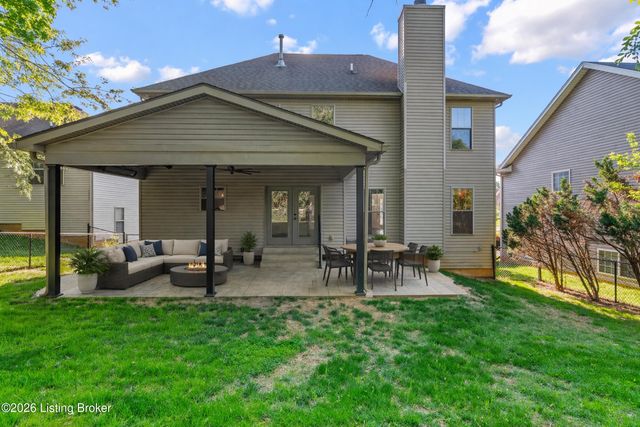 5000 Flora Springs Cir, Louisville, KY 40299