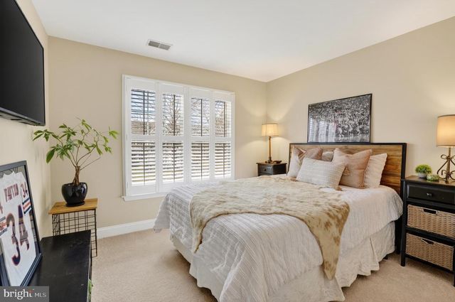 15141 GOLF VIEW DR, Haymarket, VA 20169