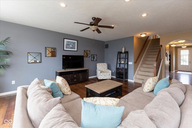 13867 Cold Spring Drive, Fishers, IN 46038