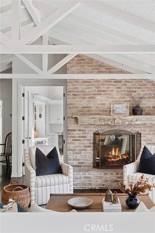 2571 Waverly Drive, Newport Beach, CA 92663
