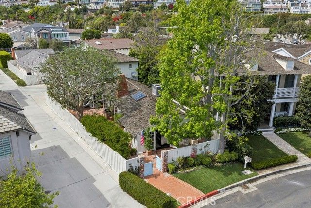 2571 Waverly Drive, Newport Beach, CA 92663