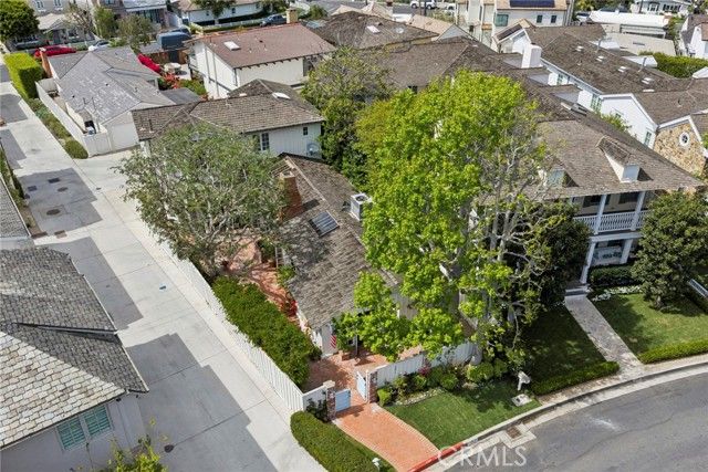2571 Waverly Drive, Newport Beach, CA 92663