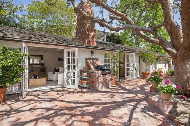 2571 Waverly Drive, Newport Beach, CA 92663