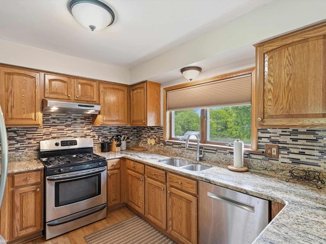 45455 Heatherwoode Lane, Macomb Twp, MI 48044