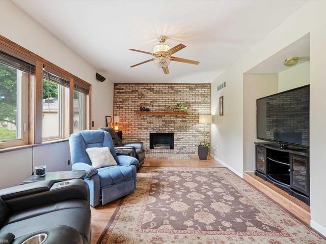 45455 Heatherwoode Lane, Macomb Twp, MI 48044