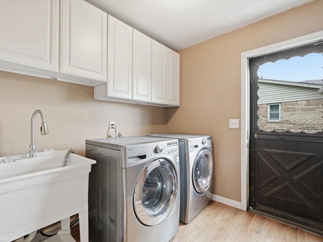 45455 Heatherwoode Lane, Macomb Twp, MI 48044