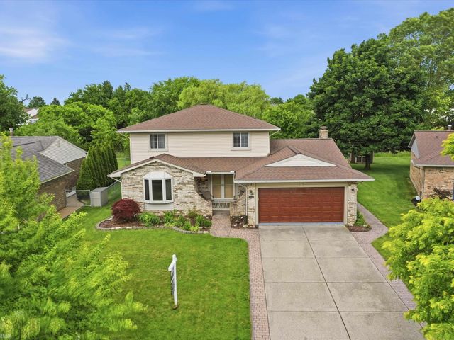 45455 Heatherwoode Lane, Macomb Twp, MI 48044