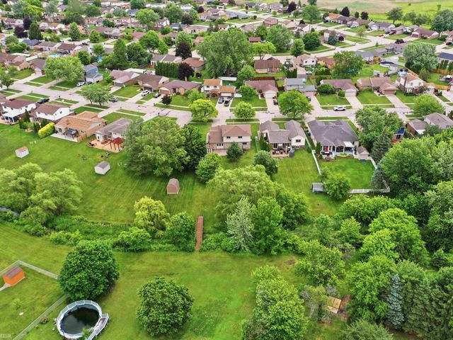45455 Heatherwoode Lane, Macomb Twp, MI 48044