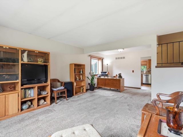45455 Heatherwoode Lane, Macomb Twp, MI 48044
