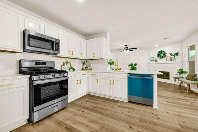 1914 Rock Ridge Drive, Houston, TX 77049