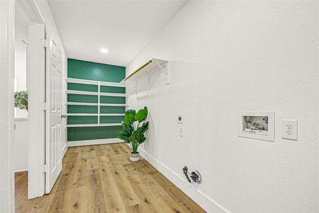 1914 Rock Ridge Drive, Houston, TX 77049