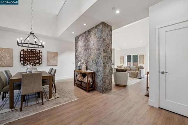 1713 Berrywood Dr, Concord, CA 94521