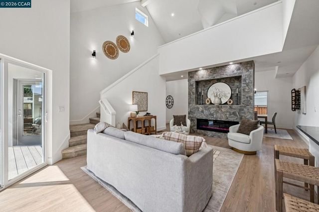 1713 Berrywood Dr, Concord, CA 94521