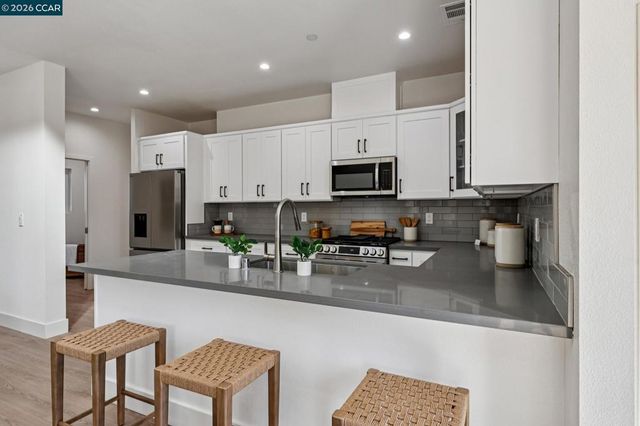 1713 Berrywood Dr, Concord, CA 94521