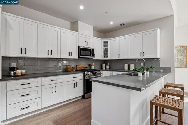 1713 Berrywood Dr, Concord, CA 94521