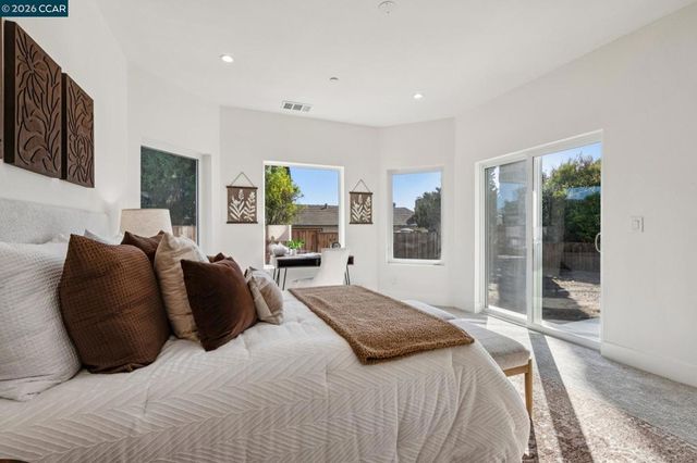 1713 Berrywood Dr, Concord, CA 94521