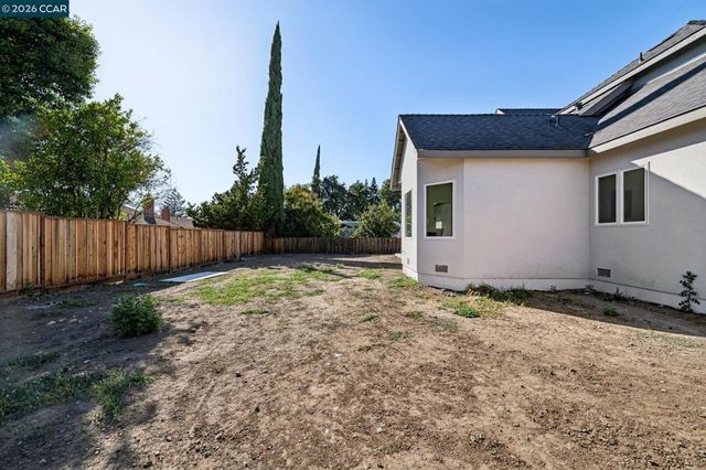1713 Berrywood Dr, Concord, CA 94521