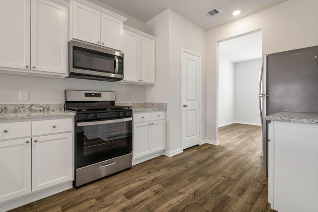 708 Jasmine Ridge Lane, Waller, TX 77484