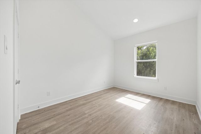 1111 Louise Street, Houston, TX 77009