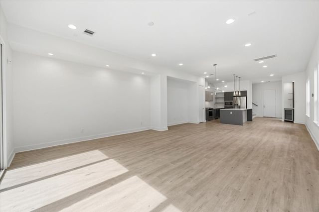 1111 Louise Street, Houston, TX 77009