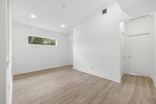 1111 Louise Street, Houston, TX 77009