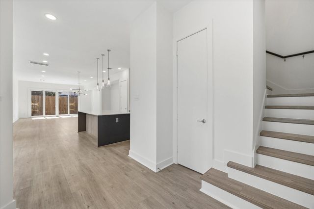 1111 Louise Street, Houston, TX 77009