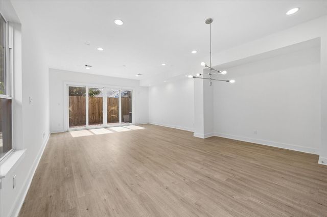 1111 Louise Street, Houston, TX 77009