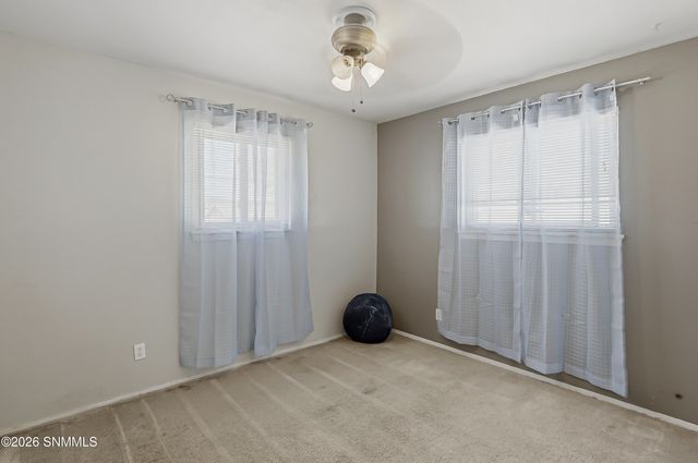 940 Calle Del Sol, Las Cruces, NM 88005