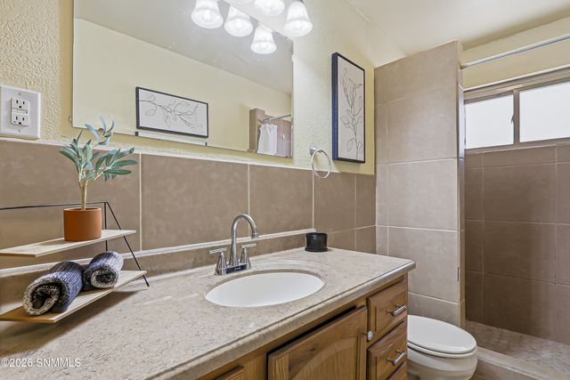 940 Calle Del Sol, Las Cruces, NM 88005