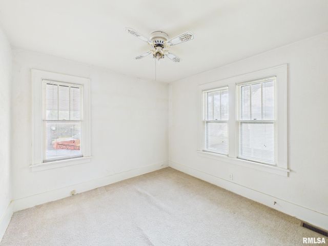 2229 S 6TH Street, Springfield, IL 62703
