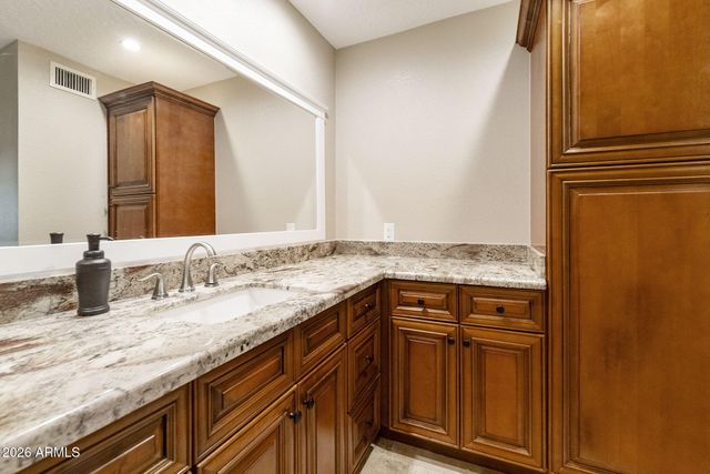 560 S PALO VERDE Way, Mesa, AZ 85208